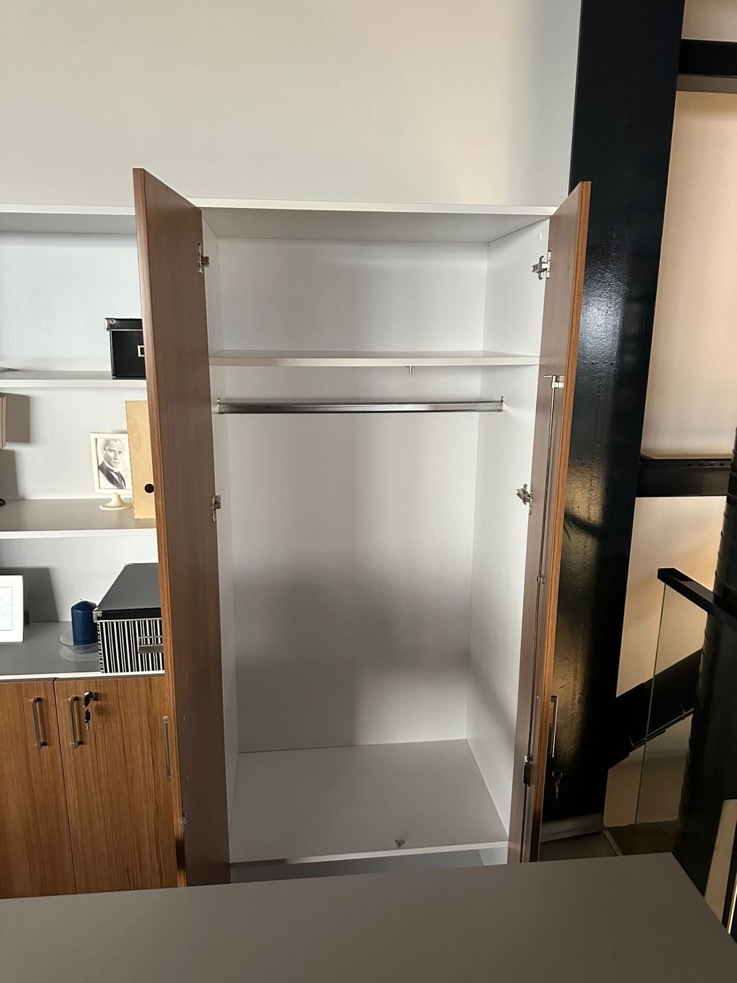 190'lık Tüm Kapaklı Vestiyer Dolap 80x55x194 cm